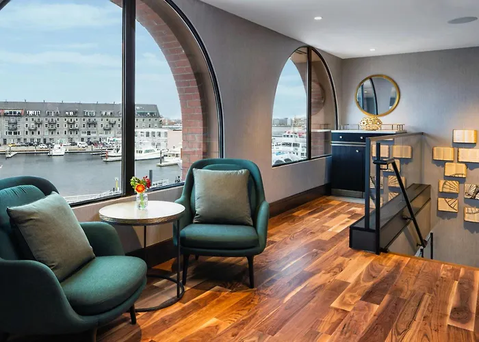 Top Hotels in Boston Offering Complimentary Parking