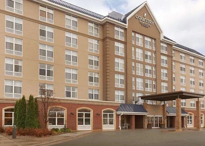 Finest Minneapolis Airport Hotels Offering Shuttle Service